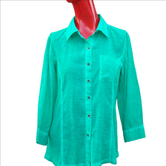 Style & Co. Tops - Style & Co Petite Medium Emerald Button Down Top with 3/4 Cuff Sleeves NWT